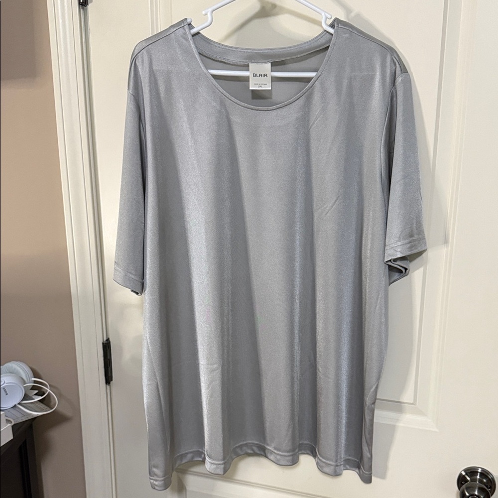 Blair Women’s Silver Short Sleeve Tee